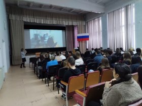 photo_5289551485920284432_y