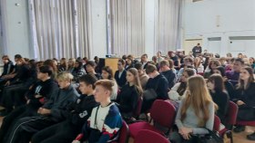 photo_5292130274479116382_y